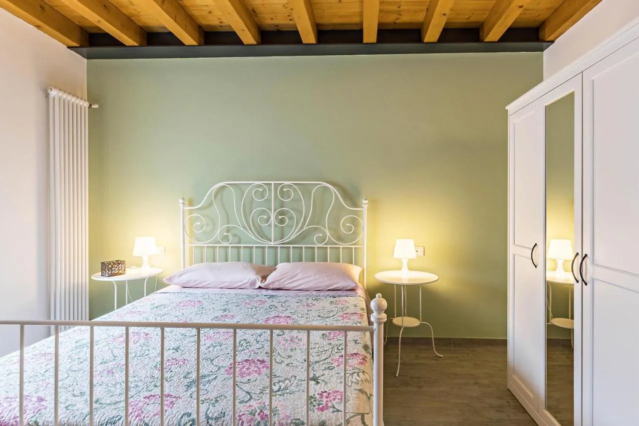Le Pleiadi Alcione Apartment Gardone Riviera Italy