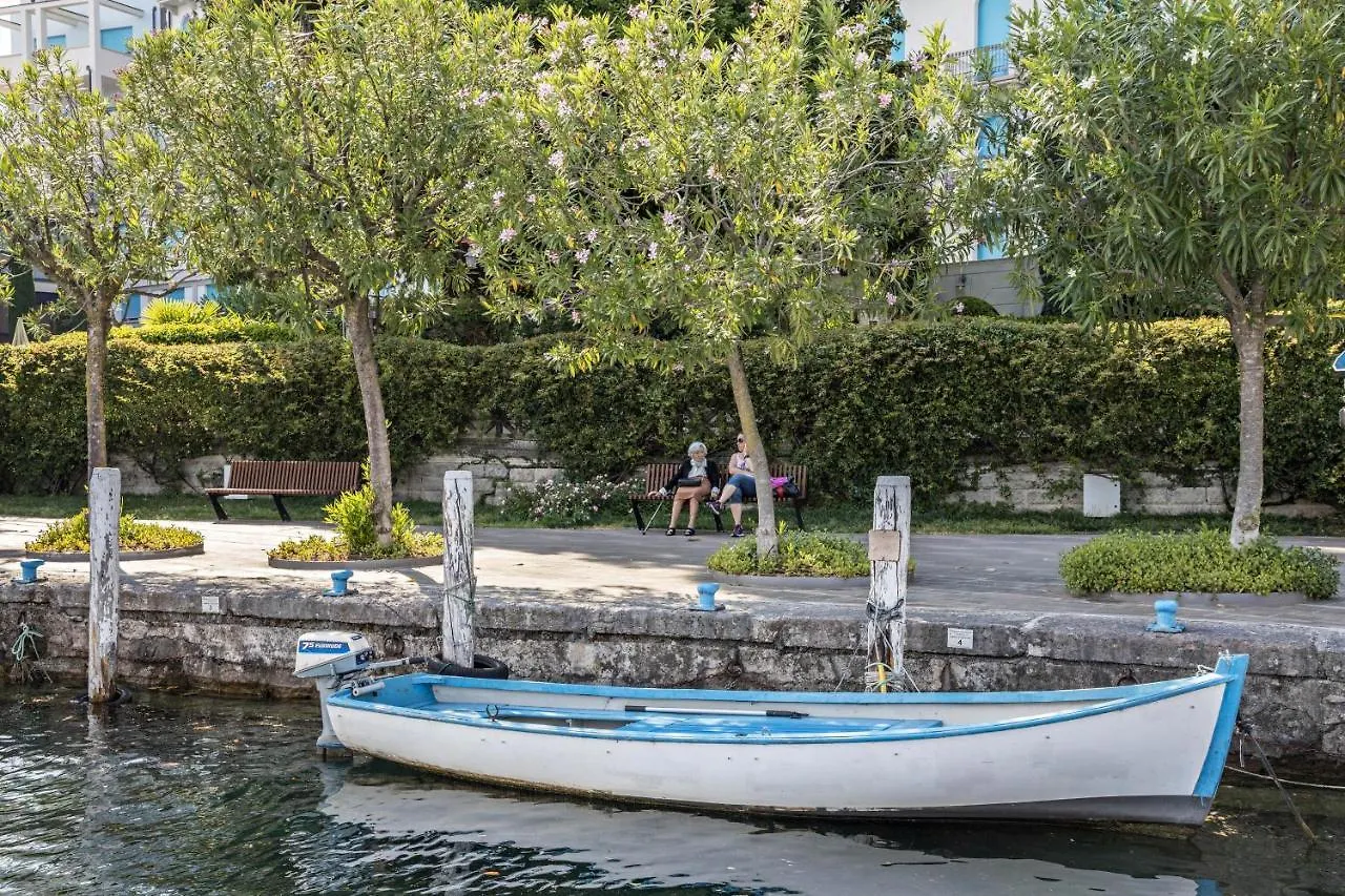 Le Pleiadi Alcione Apartment Gardone Riviera